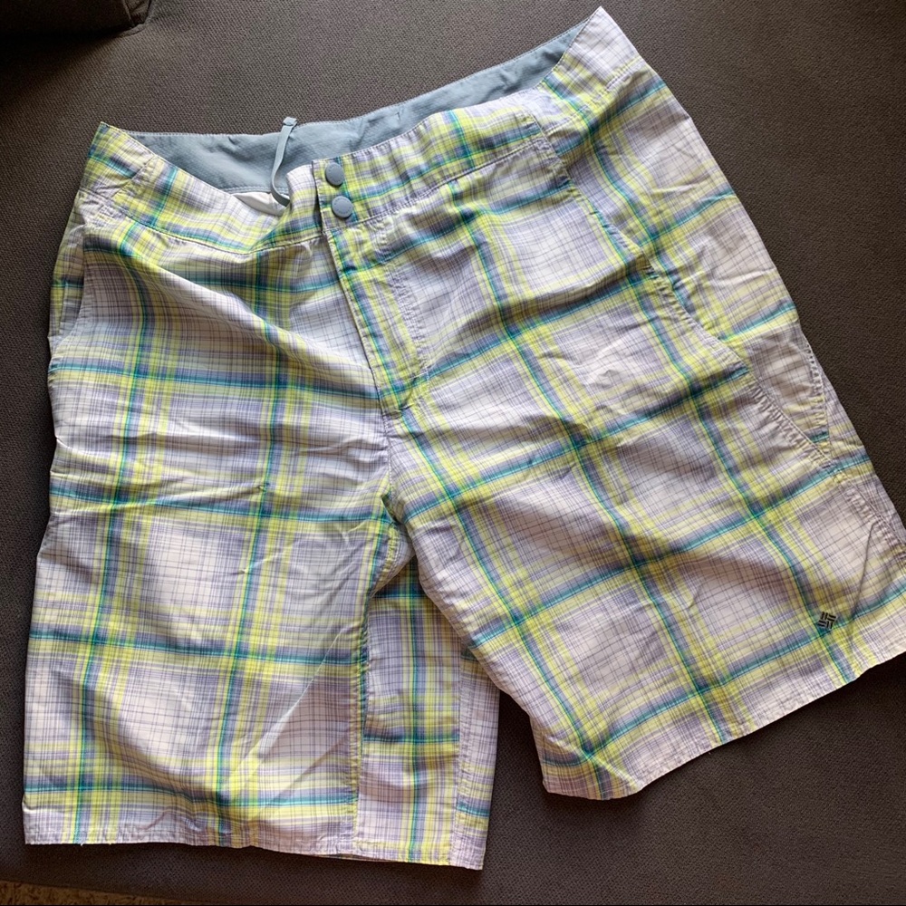 Columbia Swimsuit Plaid 38 Mens 11" long lime blue
